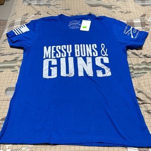 Messy buns & guns tee